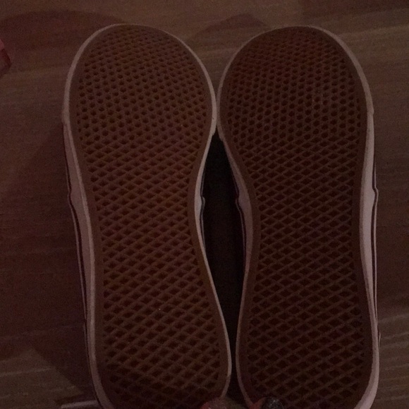 Vans - Picture 4 of 5